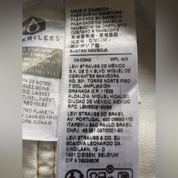 Levi’s 501 womens Cut Off Light Wash Denim Shorts sz 29 vintage raw hem preloved - Picture 7 of 8